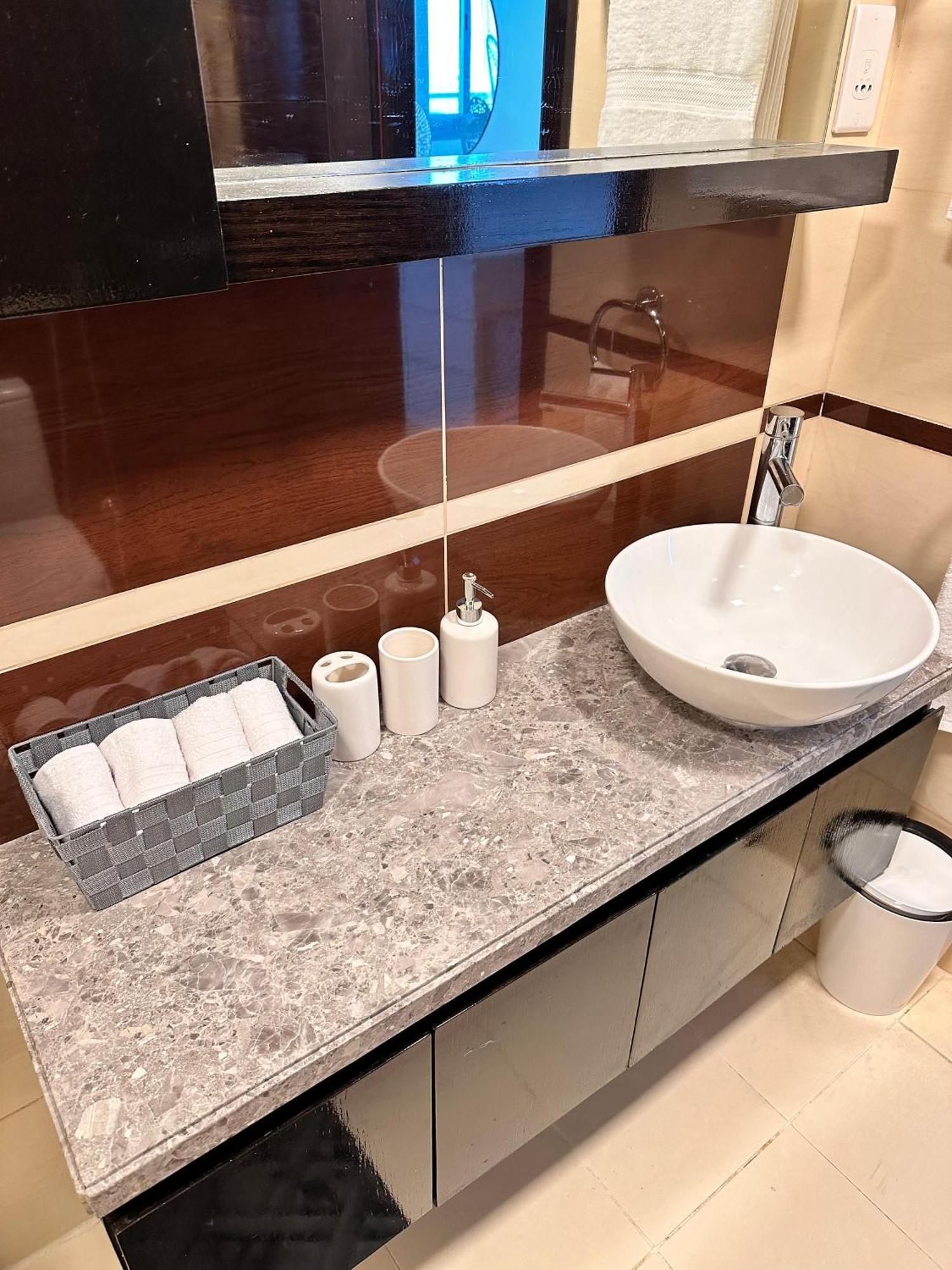 Wonderful 1Bd With Full Marina View Apartment Dubai Exterior photo